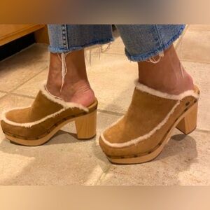 Ugg Aubriana Women's Tan Clog with Sheepskin Lining!